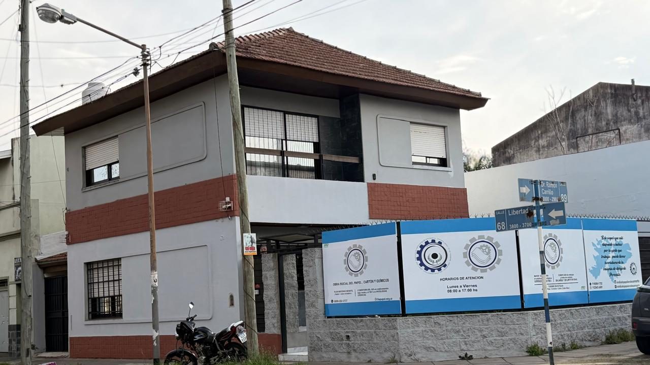 Frente de la sede del Sindicato Papeleros de San Martín